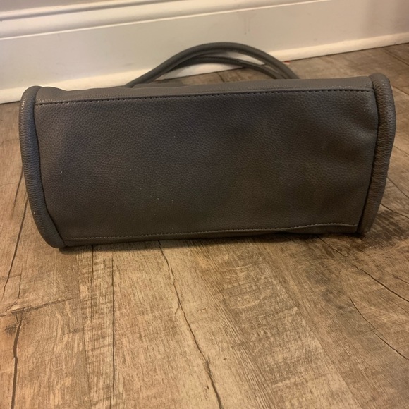 NWOT Neiman Marcus Pebbled Gray Faux Leather Tote - Picture 4 of 11